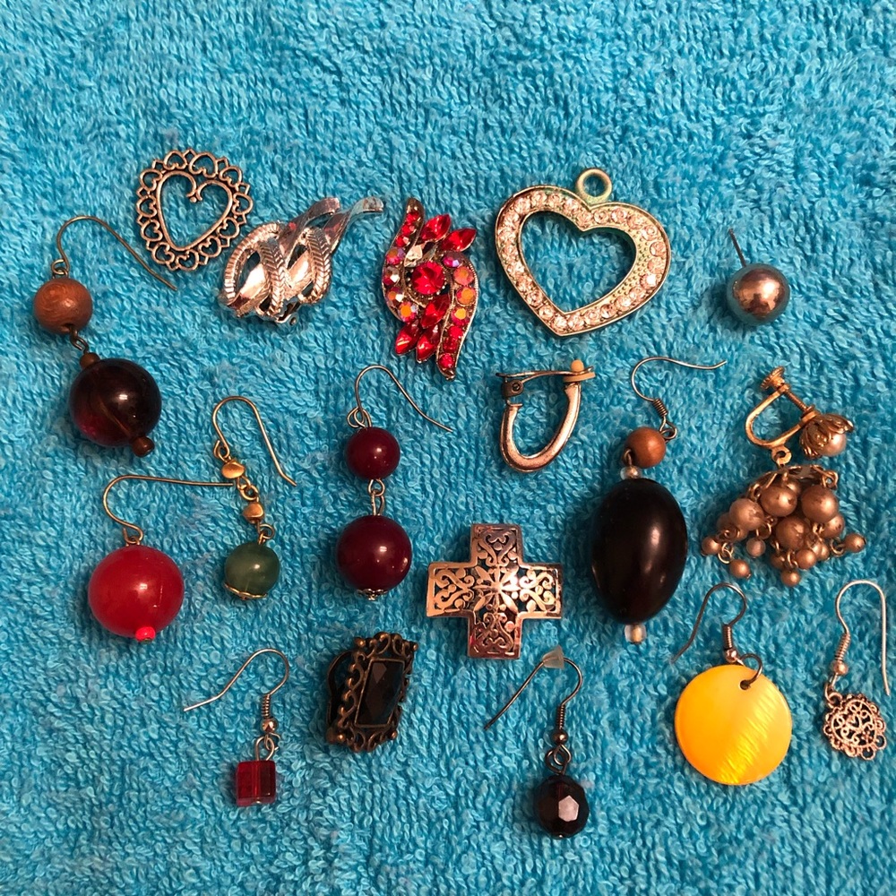 Miscellaneous Single Earrings And Other Arts&Craft